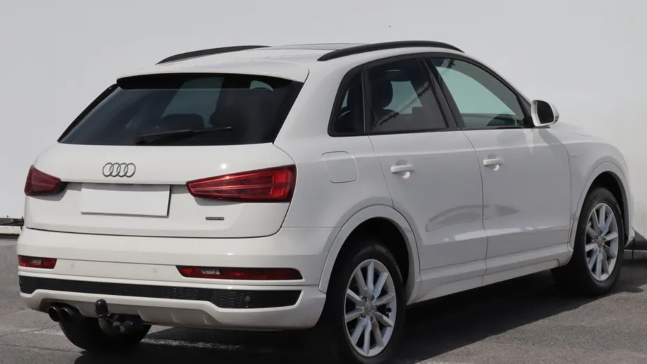 Audi Q3 -