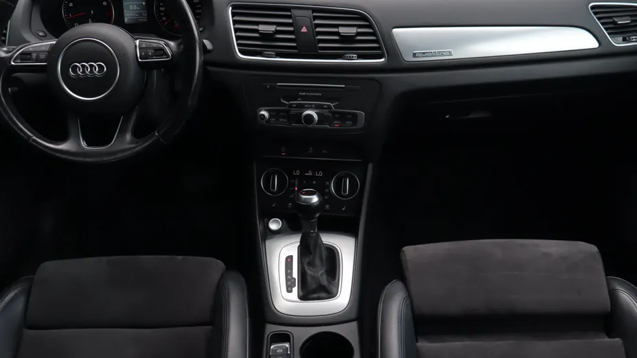 Audi Q3 -