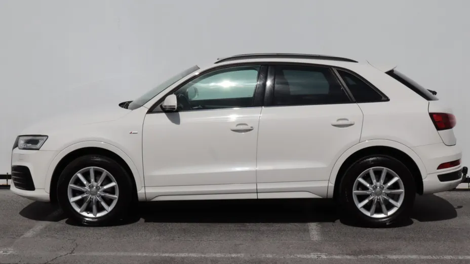 Audi Q3 -