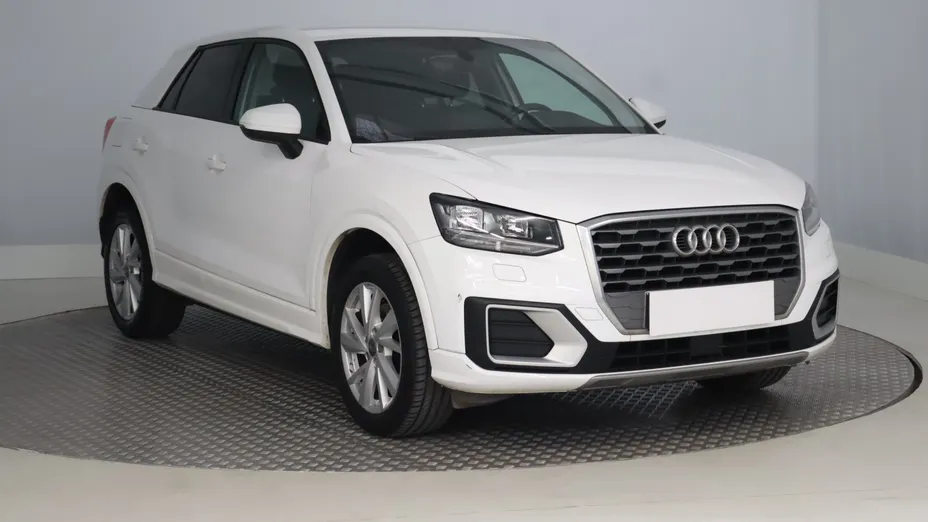 Audi Q2 -