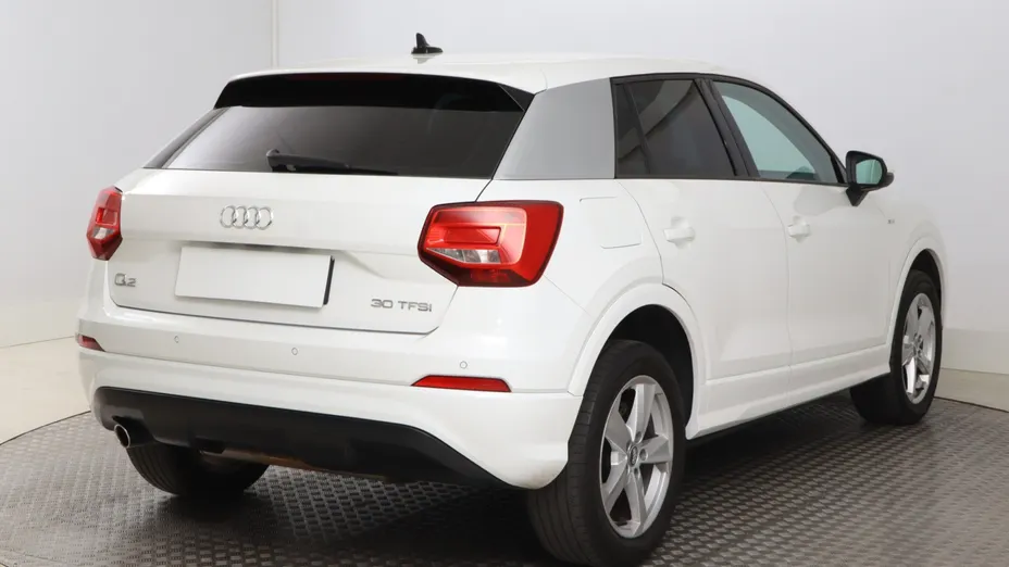 Audi Q2 -