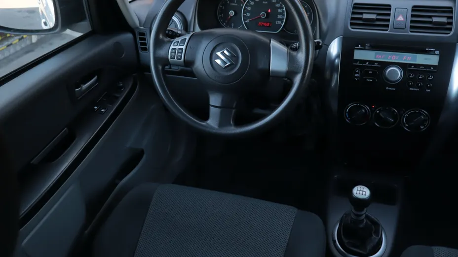 Suzuki SX4 -