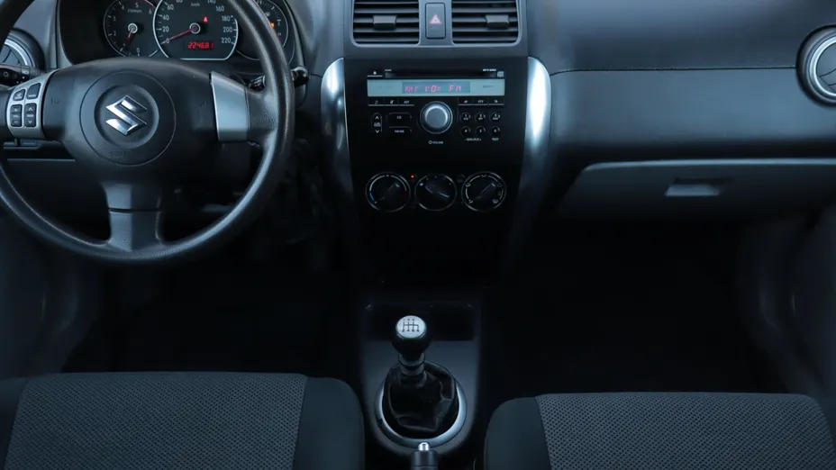 Suzuki SX4 -