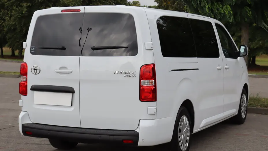 Toyota Proace Verso -