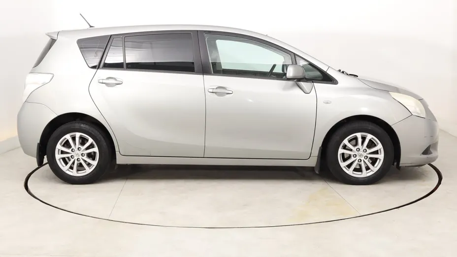 Toyota Verso -