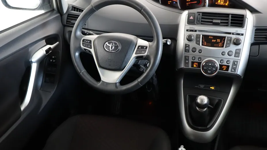 Toyota Verso -