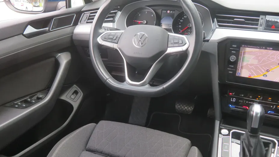 VW Passat -