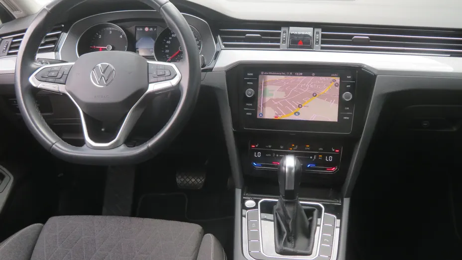 VW Passat -