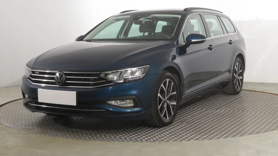 VW Passat -