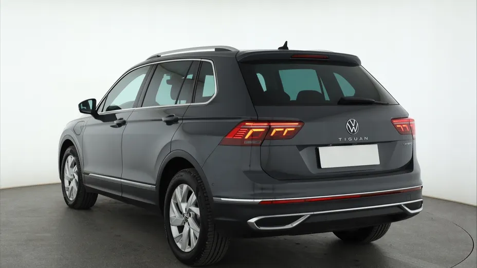 VW Tiguan -