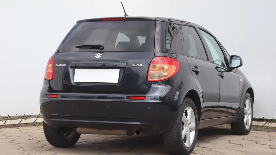 Suzuki SX4 -