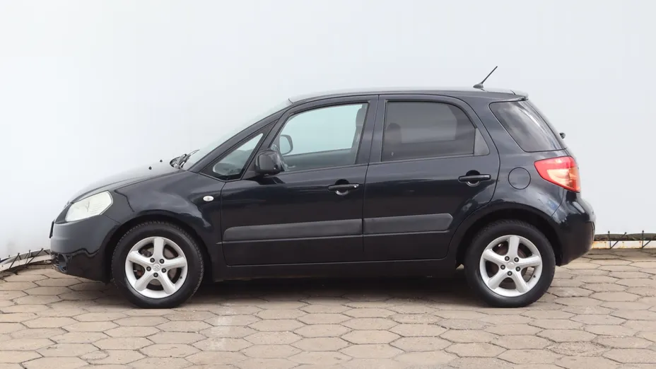Suzuki SX4 -