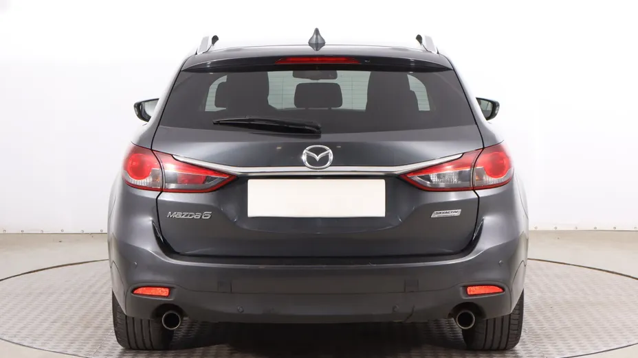 Mazda 6 -