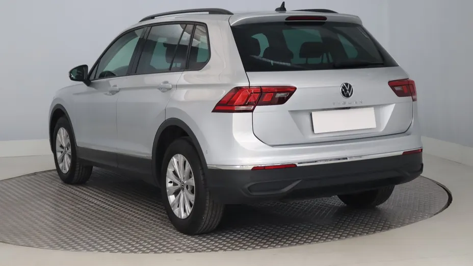 VW Tiguan -