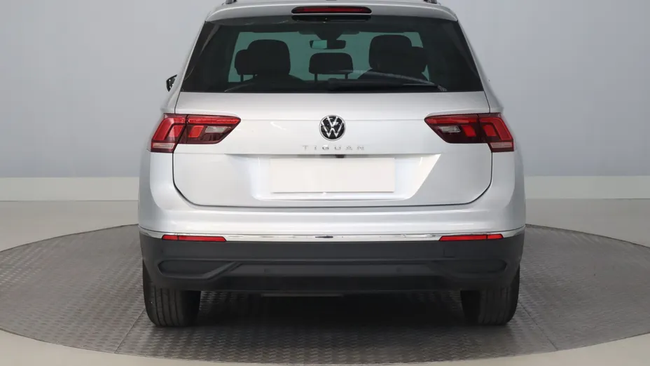 VW Tiguan -