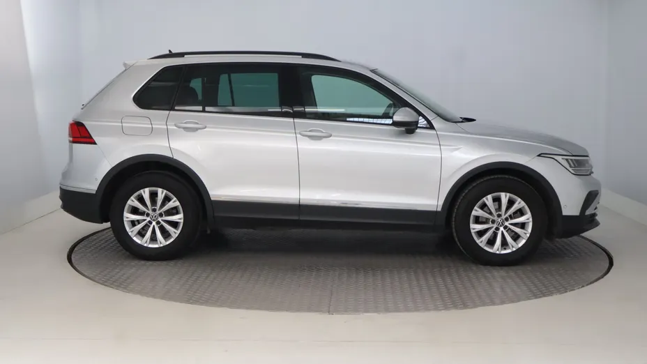 VW Tiguan -