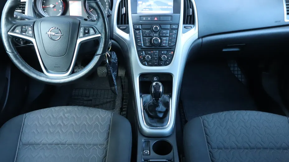 Opel Astra -