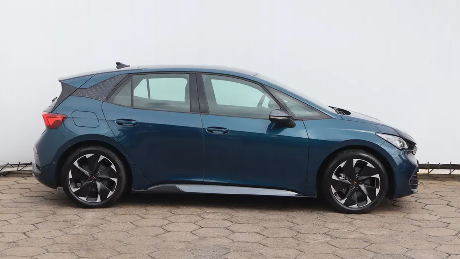Cupra Born -