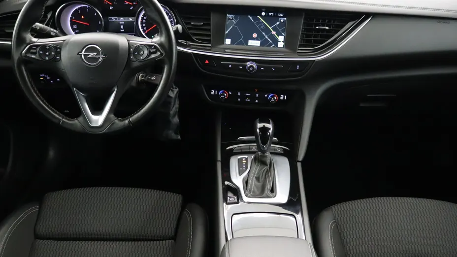 Opel Insignia -