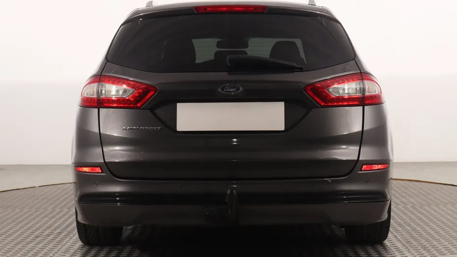Ford Mondeo -