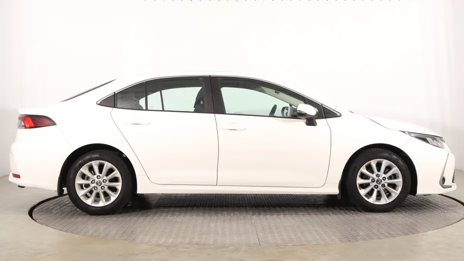 Toyota Corolla -