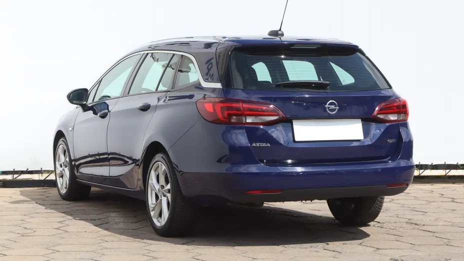 Opel Astra -