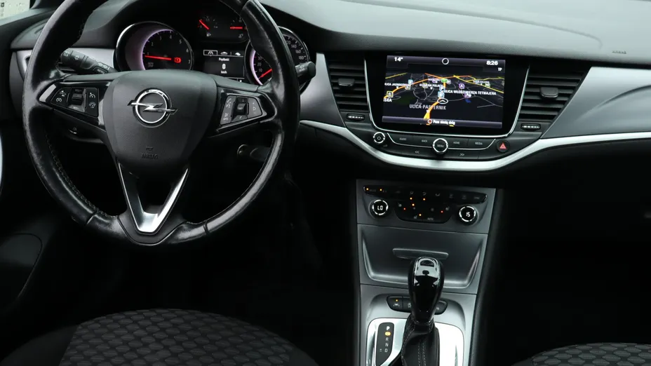 Opel Astra -