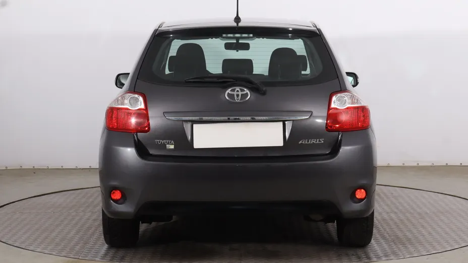 Toyota Auris -