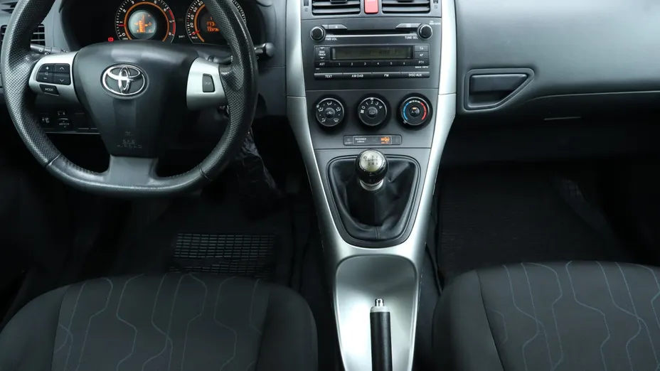 Toyota Auris -