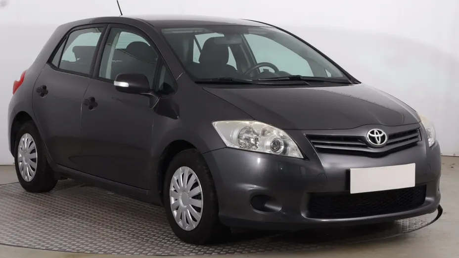 Toyota Auris -