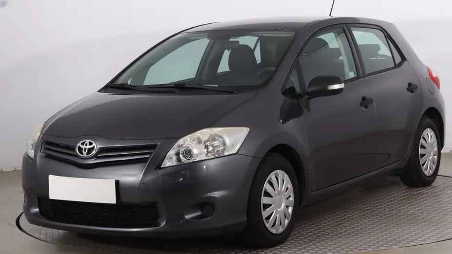 Toyota Auris -