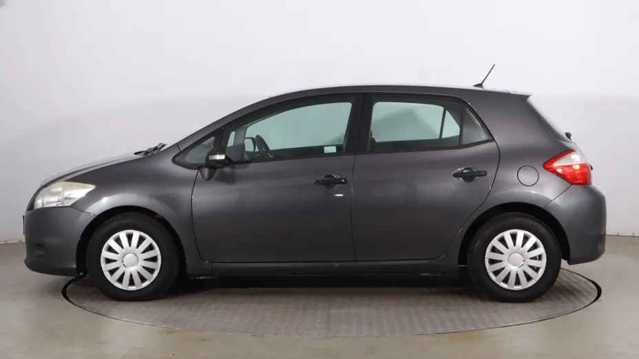 Toyota Auris -