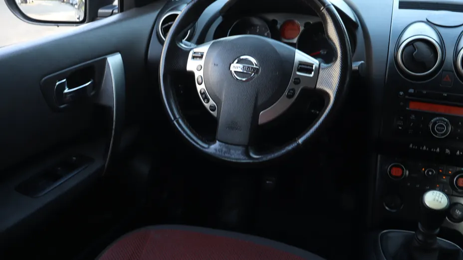 Nissan Qashqai -