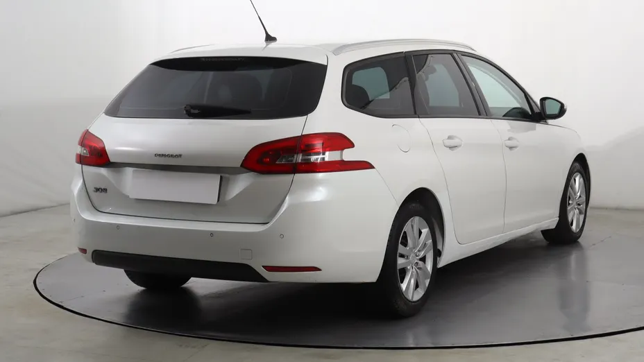 Peugeot 308 -