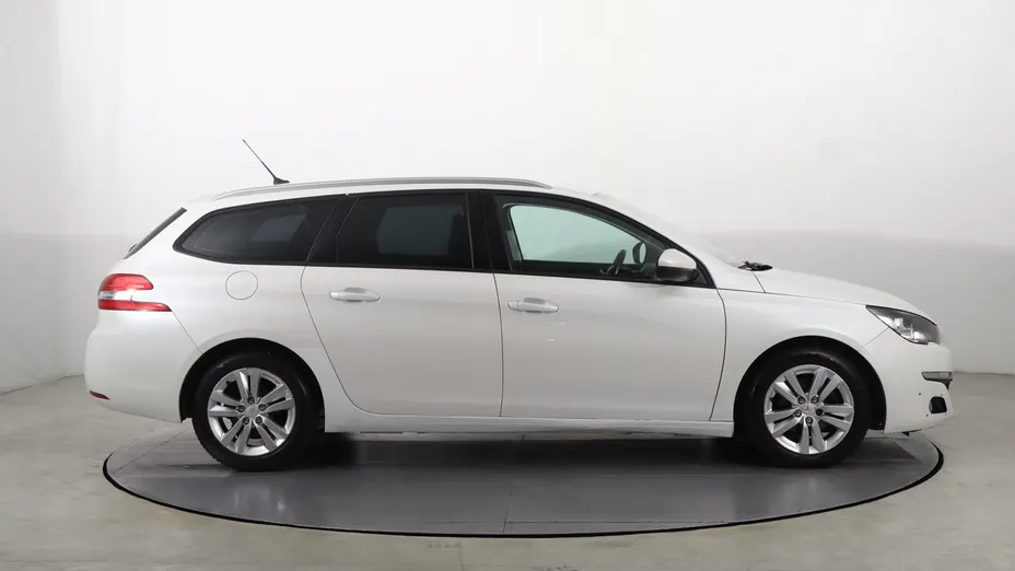 Peugeot 308 -