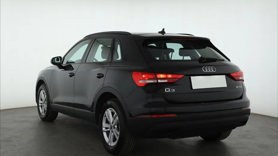 Audi Q3 -