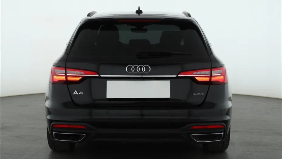 Audi A4 -
