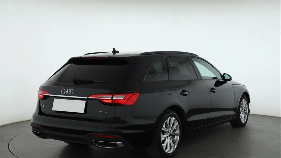 Audi A4 -