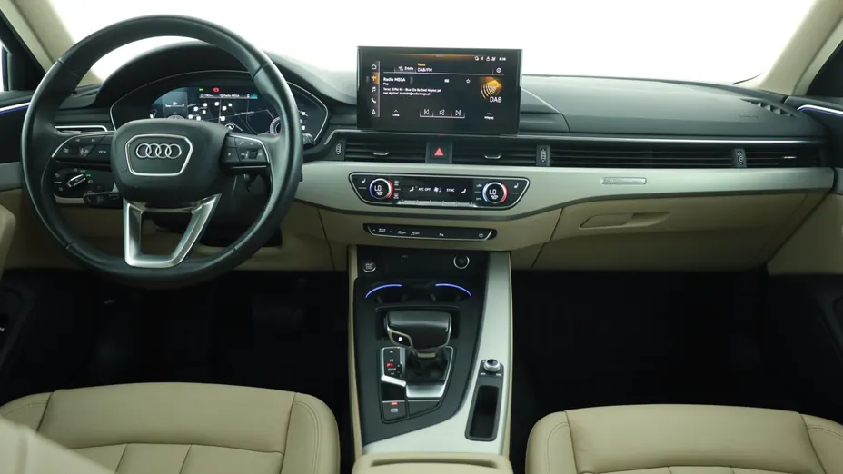 Audi A4 -