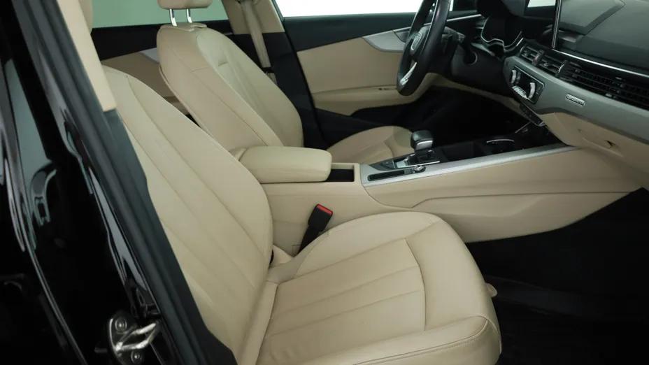 Audi A4 -