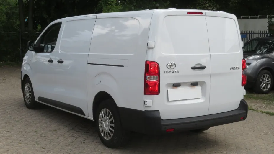 Toyota Proace -