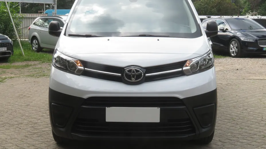Toyota Proace -