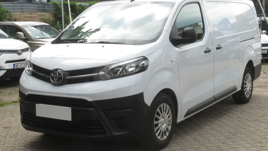 Toyota Proace -
