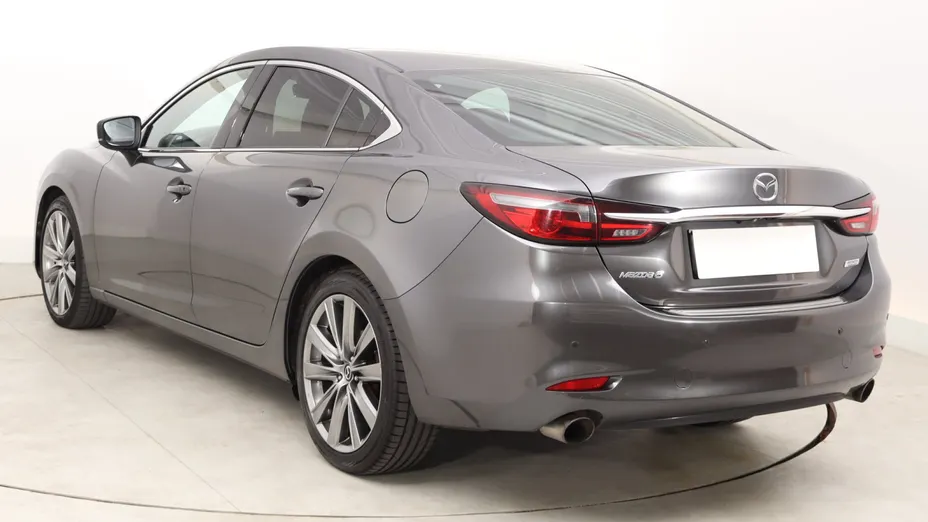 Mazda 6 -