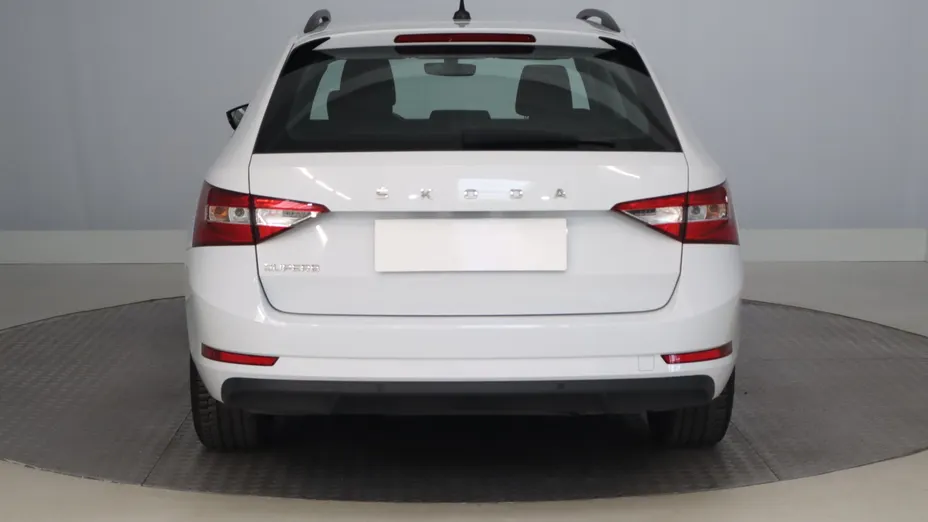 Skoda Superb -