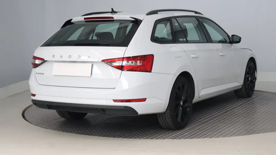Skoda Superb -