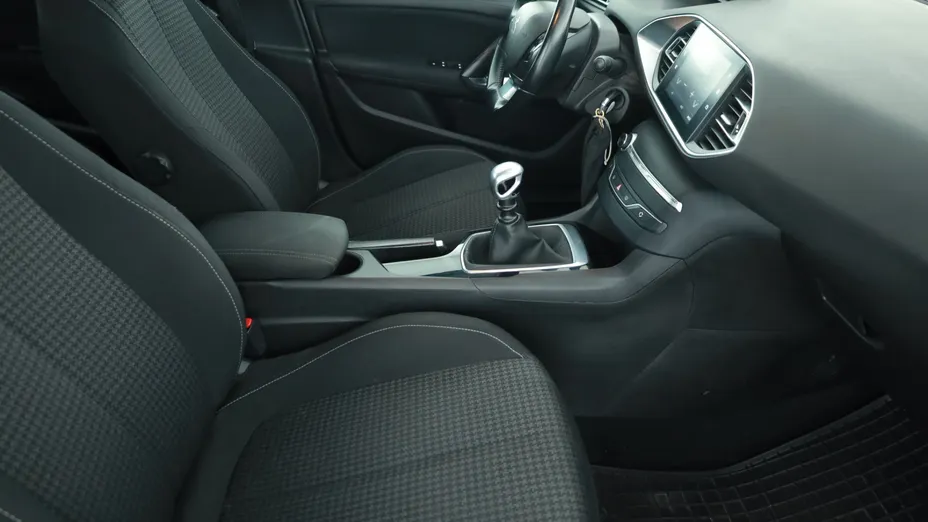 Peugeot 308 -