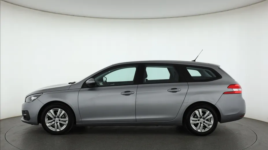 Peugeot 308 -