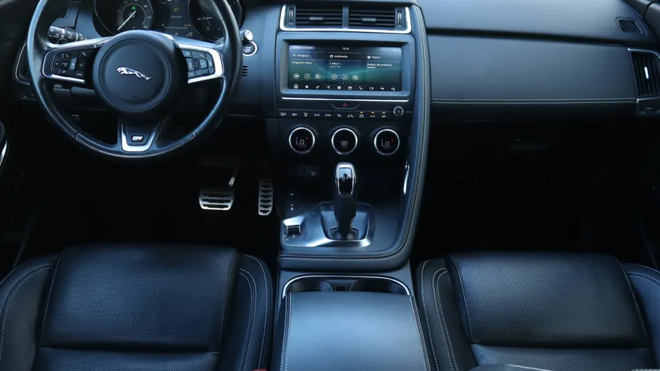 Jaguar E-Pace -
