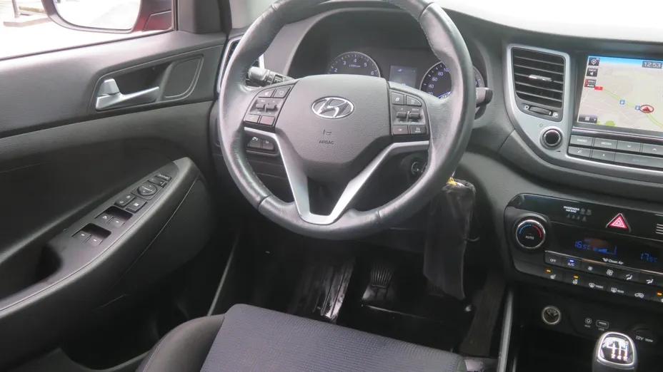 Hyundai Tucson -